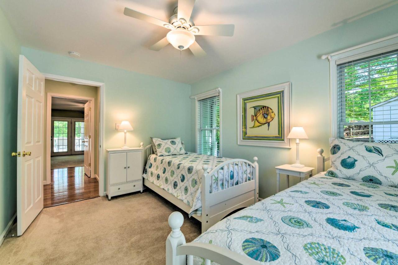 Lake Norman Retreat With Dock About 1 Mi To Marina! Mooresville Exteriör bild